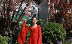 娇妻被交换粗又大又硬视频